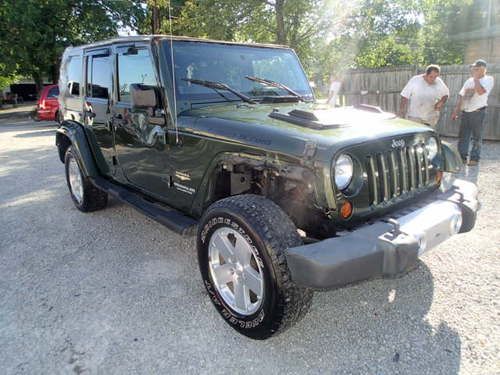 2008 jeep wrangler 4dr sahara edition , salvage, runs and drives, wrecked, jeep