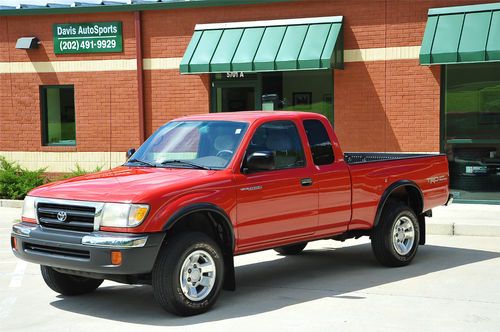 2000 tacoma ext cab / 1 owner / trd / carfax / 4x4 / lowest mileage in country
