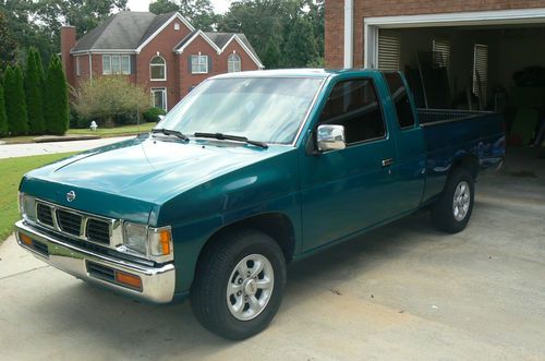 1997 nissan pickup xe extended cab pickup 2-door 2.4l