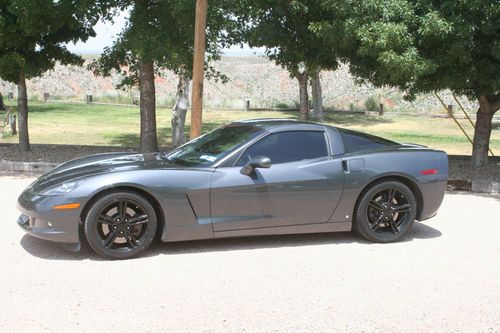 Corvette 2009 lt4 heads up, nav, heated seats and two roofs