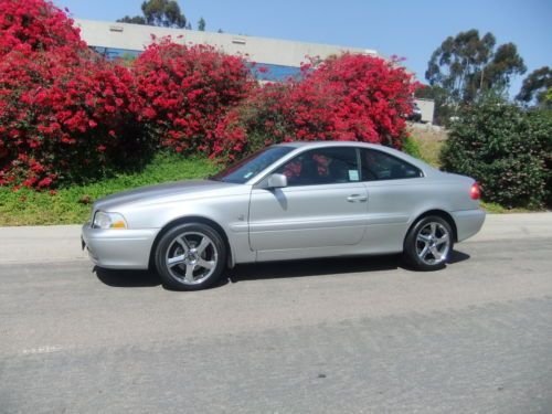 2002 volvo c70 coupe. rare! silver on black. excellent condition. chrome wheels