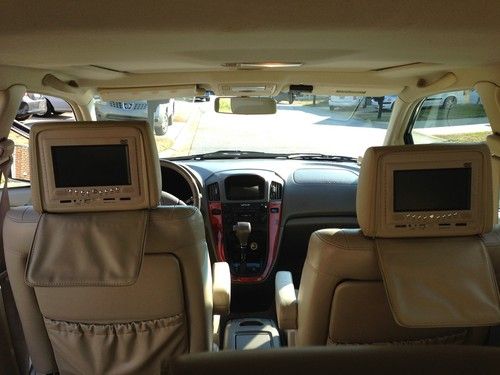 2001 lexus rx300, sunroof, rear entertainment system