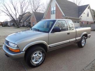 Arkansas-owned, nonsmoker, 4x4 ext. cab ls v-6, only 80k miles!