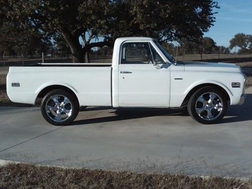 1970 chevy c10 truck (fuel injected 383 stroker!!!!!)