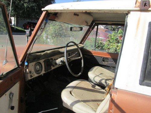 Ford bronco 1972 not driven/registered since 86 surface rust only (no rust thru