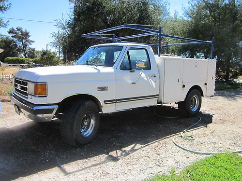 1991 2nd owner 85,000 miles  f-250xl 5.8 efi rebuilt automatic priced to sell!