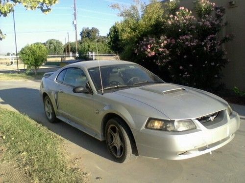 2004 ford mustang gt coupe 2-door 4.6l