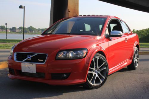 R design, 6 speed manual very nice 2009 red 3 dr coupe  similar to gti, vw,