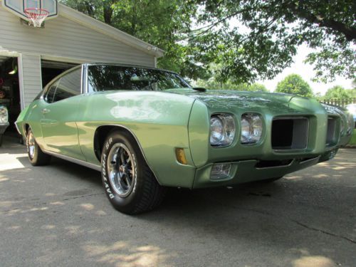 Real 1970 pontiac gto hardtop coupe palisade green well optioned very nice!!!