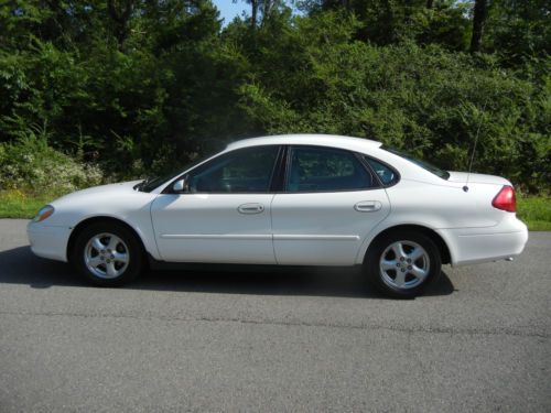 Beautiful 2002 ford taurus ses &#034;cold air&#034;