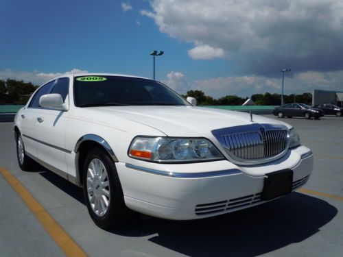 2005 lincoln town car signature limited! no reserve!
