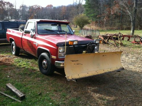 1986 3/4 ton 4x4 with plow