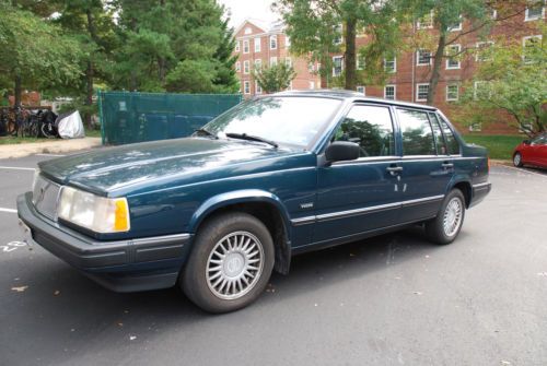 1992 volvo 940 gle sedan 4-door 2.3l ~ much loved and kept that way!