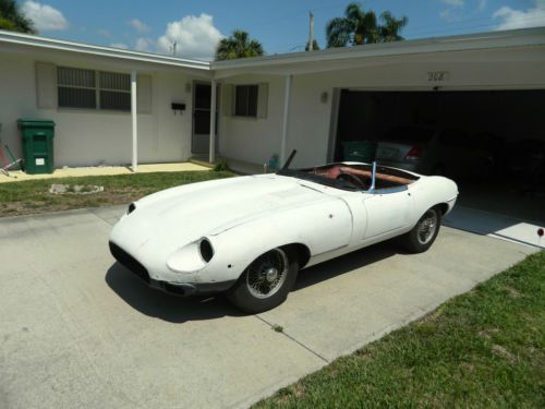 1970 jaguar xke  4.2l convertible...rare a/c matching number project