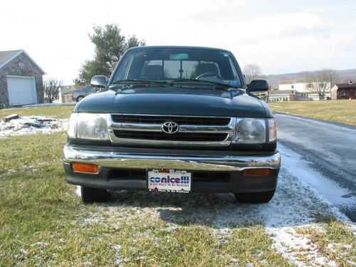 2000 toyota tacoma dlx extended cab pickup 2-door 2.4l