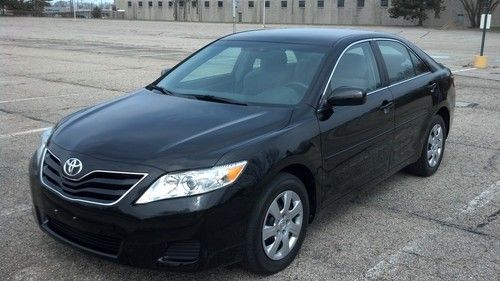 _____!!!! 2010 toyota camry le at !!!!_____ clean car