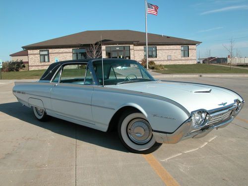 1962 thunderbird**great shape**attractive colors**