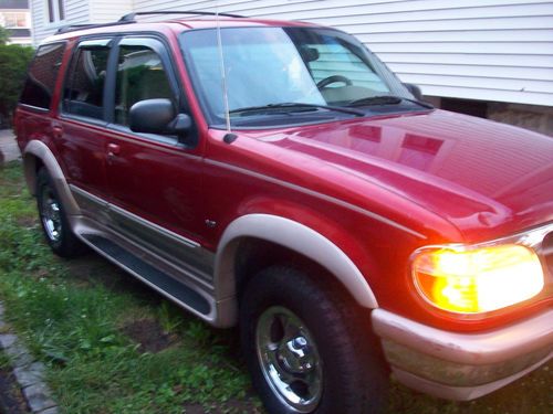 Ford explorer 98 eddie bauer edition runs and drives good leather power all