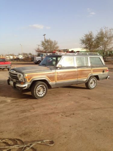 Jeep grand wagoneer suv 4x4 47000 actual miles