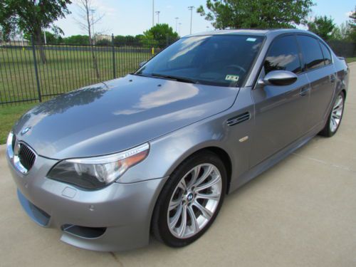 2006 bmw m5 v10 500 horse power fully loaded extra clean heads up navigation !!!