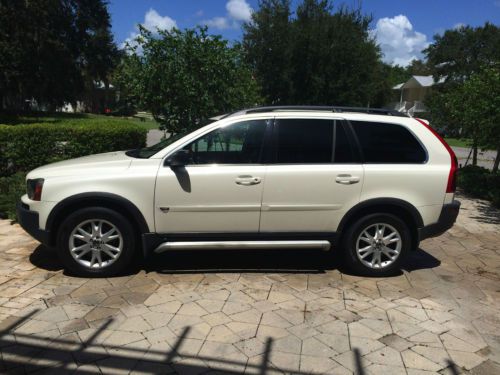 2006 volvo xc90 v8 sport utility 4-door 4.4l every option offered by volvo !!!