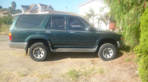 1995 toyota 4 runner green 4 dr auto 6 cyl runs great!