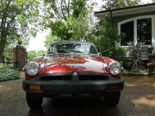 1977 mgb roadster convertible burgundy with black southern car drives great!