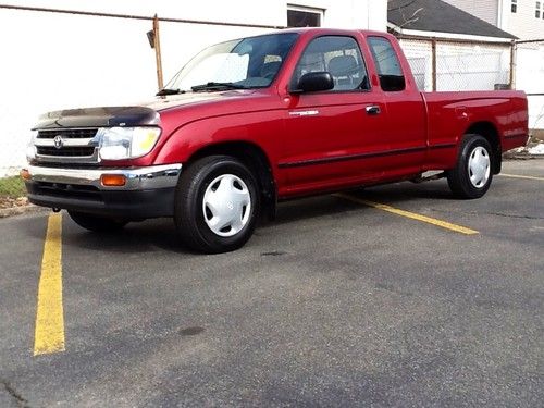Toyota tacoma lx extra-cab, 2wd automatic, a/c tilt wheel new tires real clean