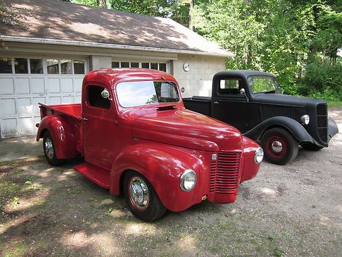 1948 international hot rod rat rod pickup w/sbc chevy and 1936 ford parts truck
