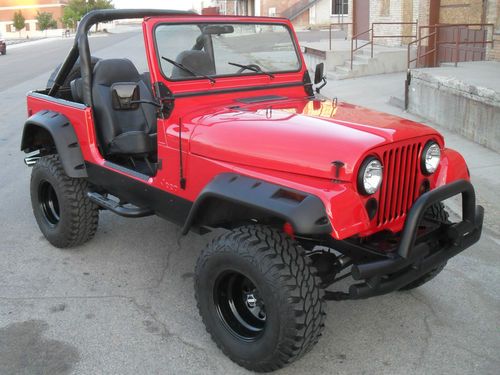 1978 red cj7 show jeep 4x4 v8 304 air lockers pro comp tires