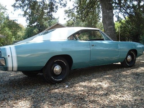 Mopar, dodge, plymouth, 68, charger, rust free, 383, lots new, you finish! look!