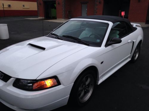 01 mustang gt v8 convertible restored new paint new top 115k engine custom seats