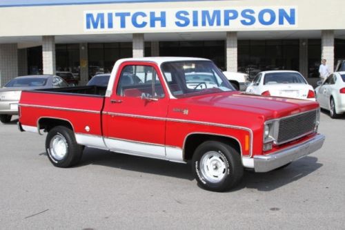 1977 chevrolet c-10 short bed pickup  350 engine red and white   no reserve !!!
