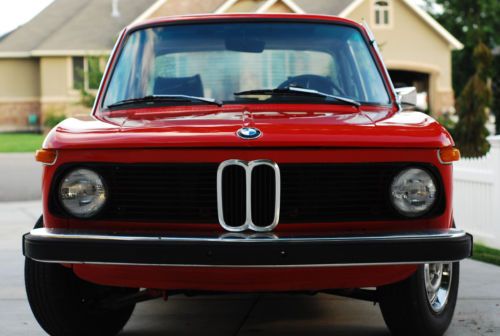 1976 bmw 2002 classic car with beautiful interior