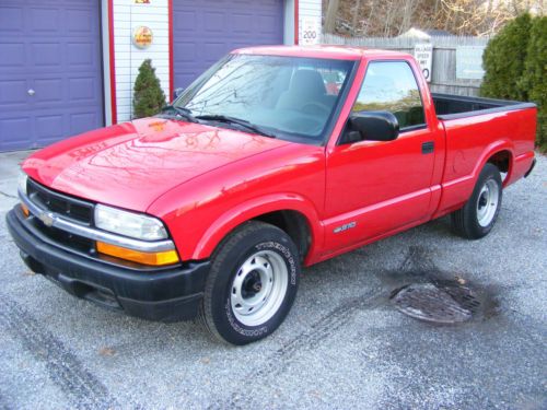 2001 chevrolet s-10 pickup   immaculate