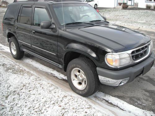 2000 ford explorer 4wd sport utility suv