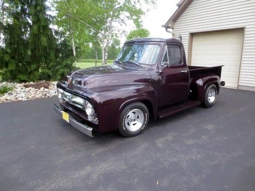 Extensively restored, lightly customized, show-quality f-100 w/rare ford 400 v8