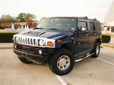 H2 hummer,awd,pwr sunroof,pwr htd seats,onstar,bose sound system!!