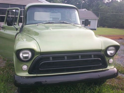 1957 chevrolet truck 1/2ton step side 2wd restored
