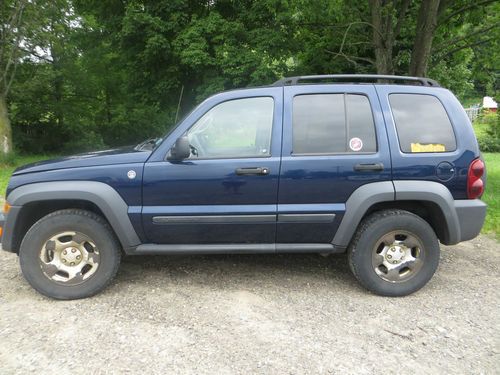 2007 jeep liberty, blue 4x4, hitch &amp; other accessories, less than 75k miles