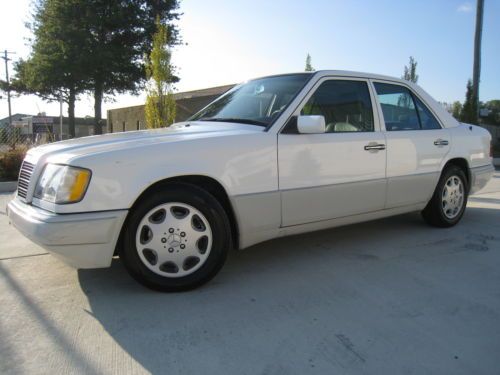 No reserve! only 68k miles! clean carfax! leather! sunroof! 300-series w124 rwd