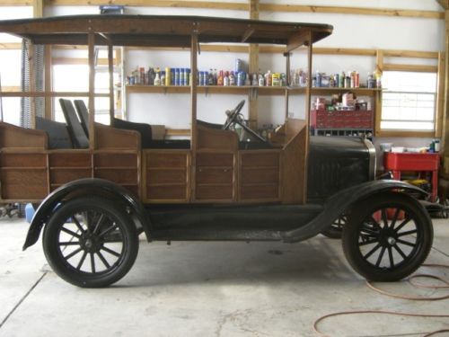 1925 model t depot hack/ station wagon.
