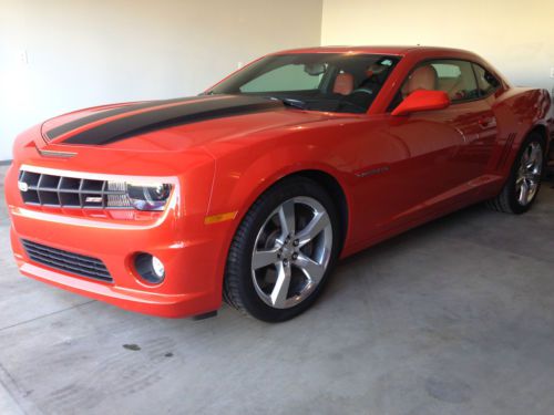 2010 chevrolet camaro 2ss coupe 2-door 6.2l v8 brand new condition 8k miles