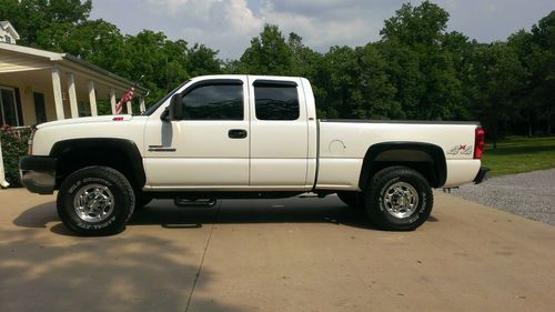 Chevy duramax  low miles !!!!!
