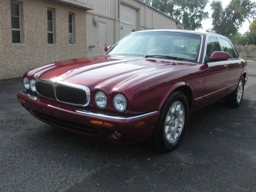 2000 jaguar xj8 sunroof leather low miles fully loaded well maintained
