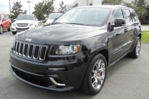 Grand cherokee srt8 4x4 navigation backup camera tow package one owner low miles