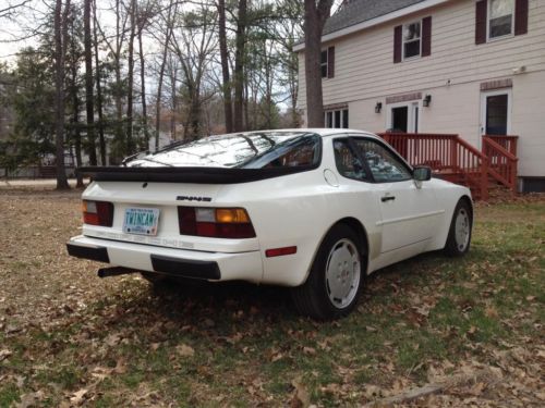 Low 97,250 miles on this clean s model 944. great driver with nice interior!