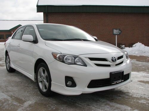 2011 toyota corolla s 1 owner local trade will take trades &amp; arrange shipping