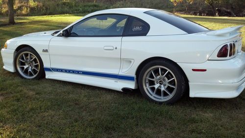 1997 ford mustang gt coupe 2-door