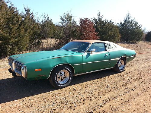 1973 dodge charger se 400 -- runs fairly well!  needs cosmetic attention. :)